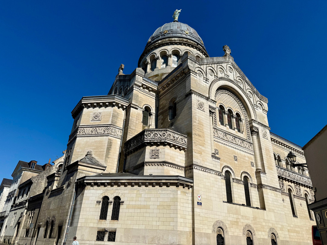 Basilique Saint Martin-图尔必去景点