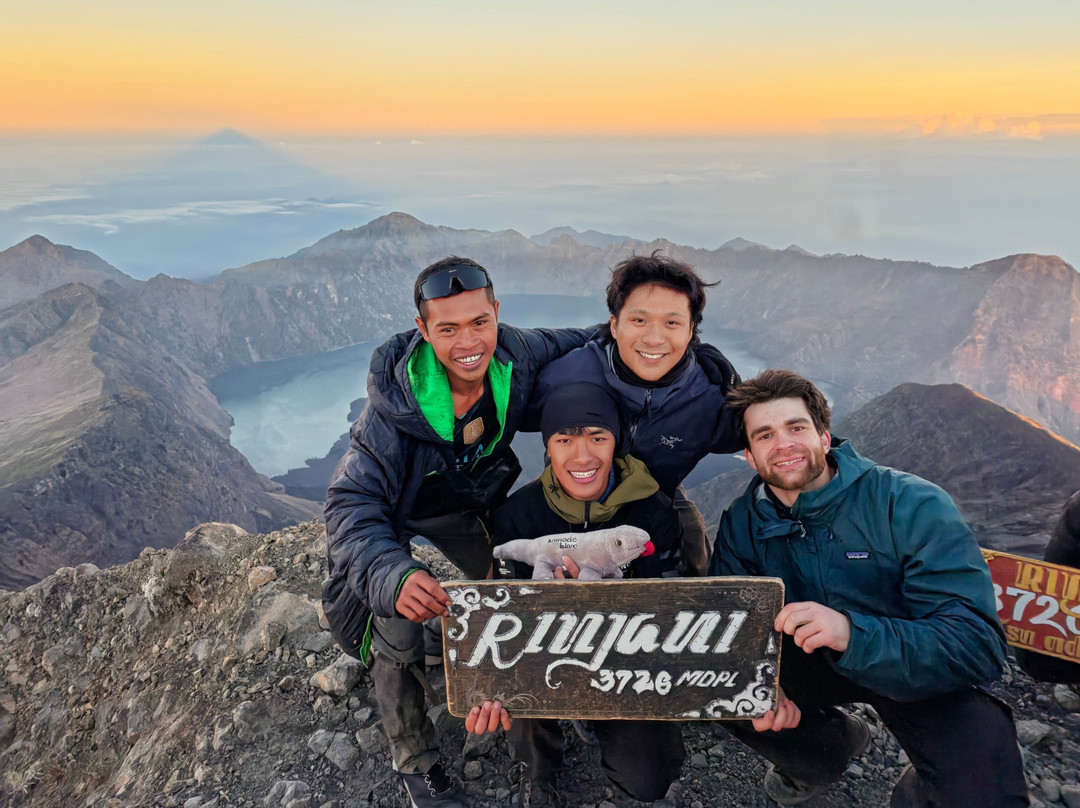 Harry Rinjani Trekking-Senaru必去景点