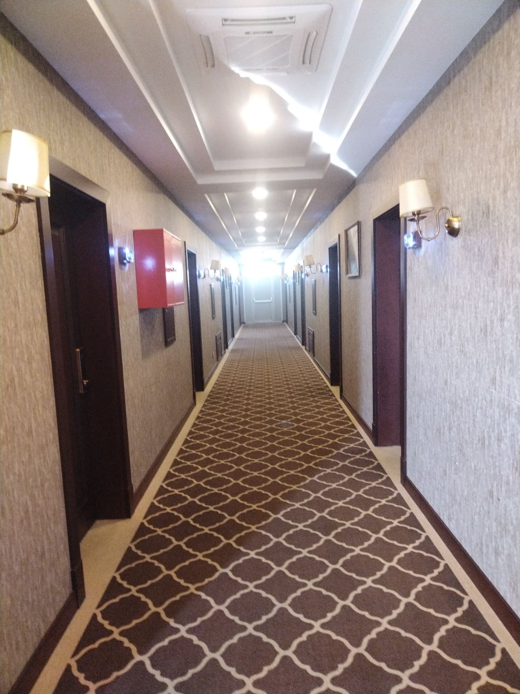 Macara Sheki City Hotel-旅行者