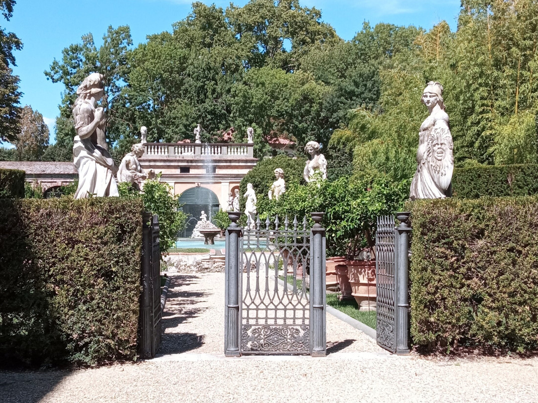 Palazzo Pfanner-卢卡必去景点