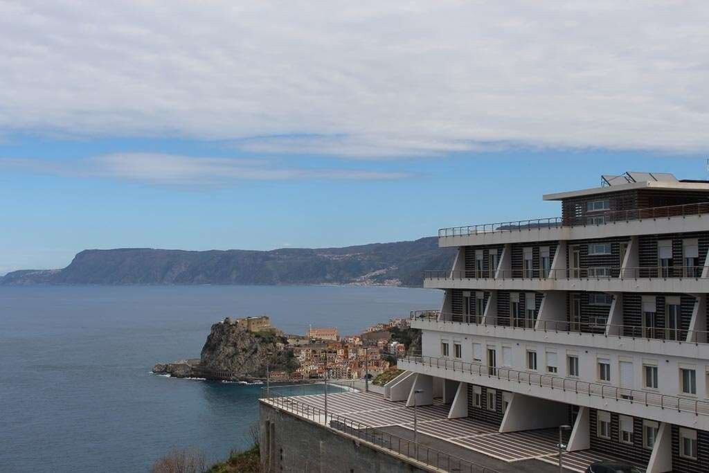 Miramare Grand Youth Hostel