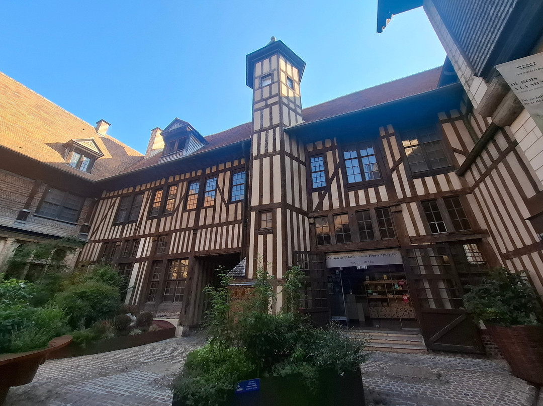 Eglise-Saint-Pantaleon-特鲁瓦必去景点
