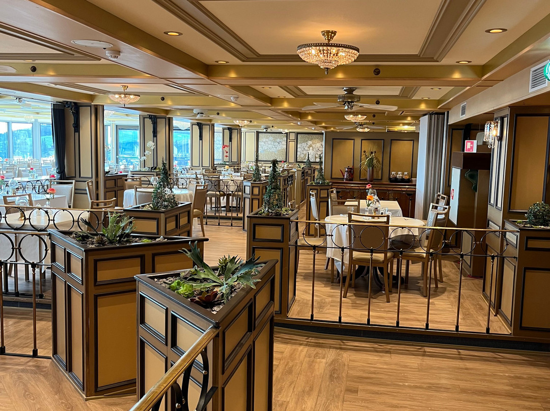 斯托耶尔度假村酒店主图