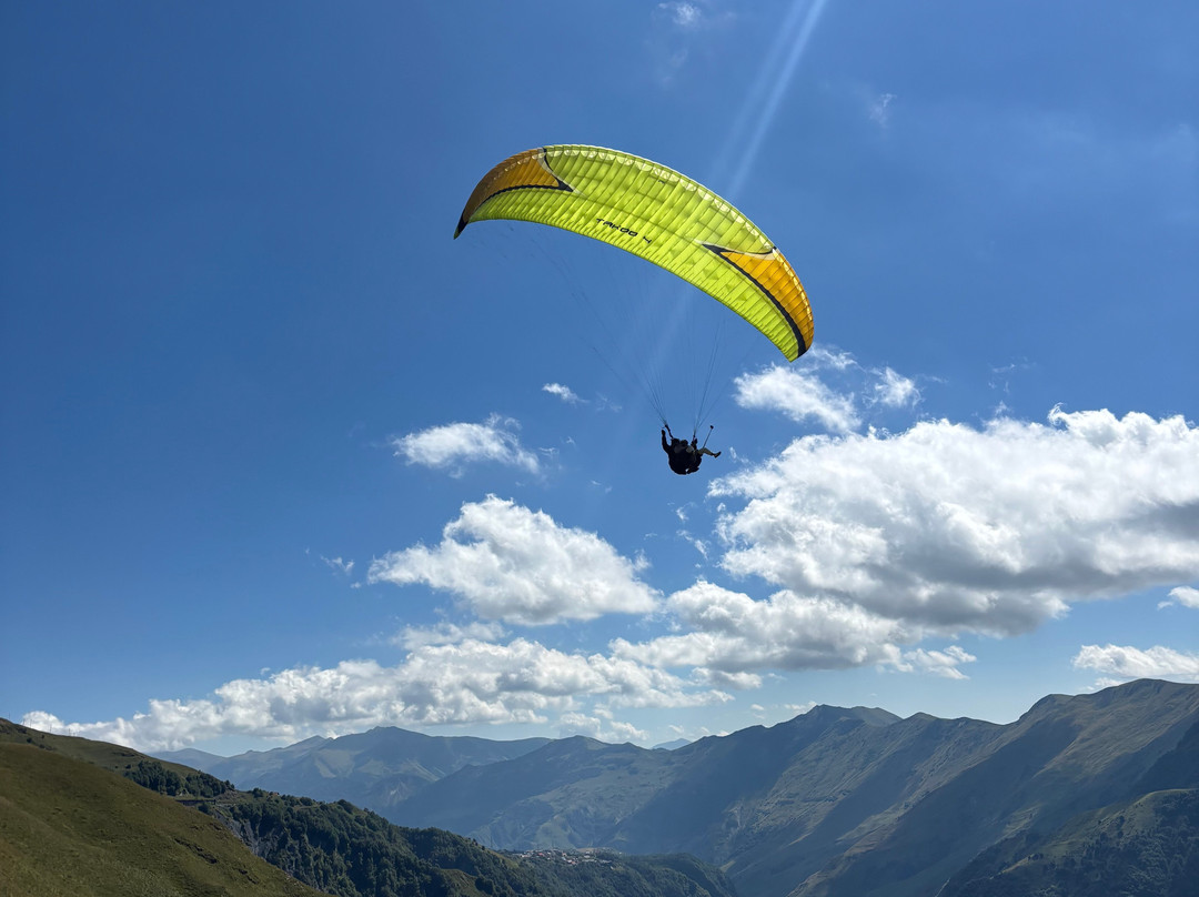 Paragliding in Georgia, Gudauri with SkyAtlantida-古道里必去景点