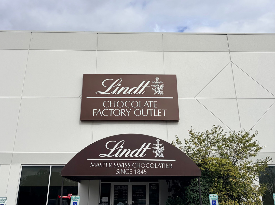 Lindt Chocolate Factory Outlet Carlisle-卡莱尔必去景点