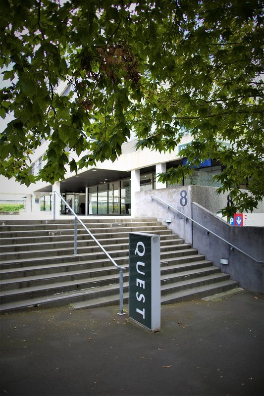 奎斯特帕内尔酒店-官方