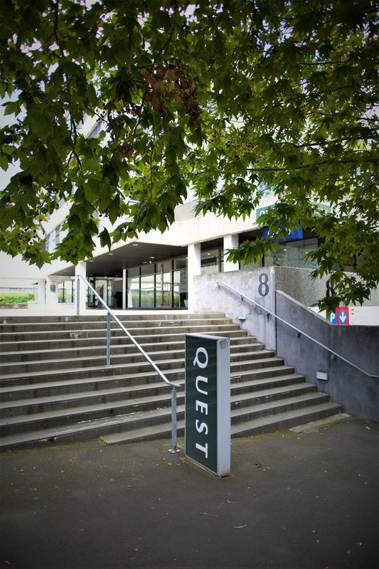 奎斯特帕内尔酒店主图