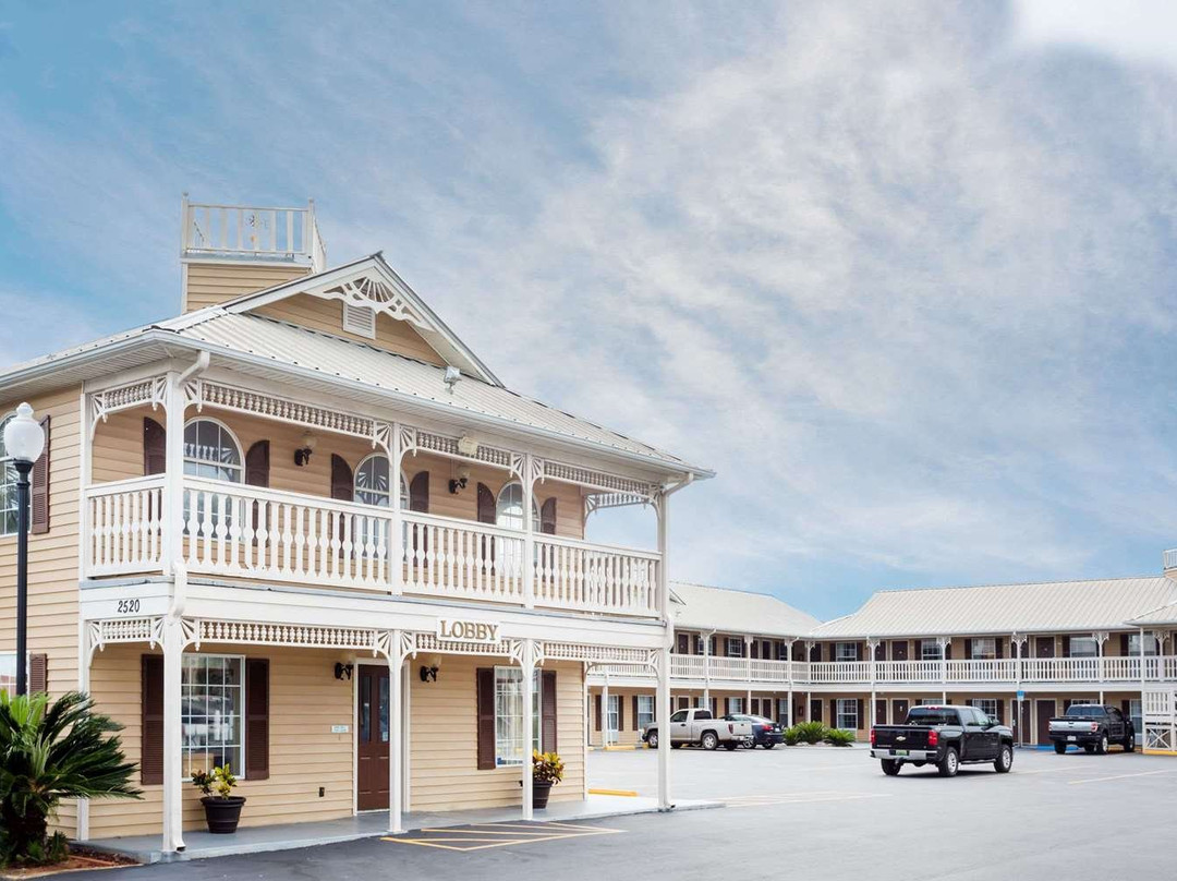 Super 8 by Wyndham Foley