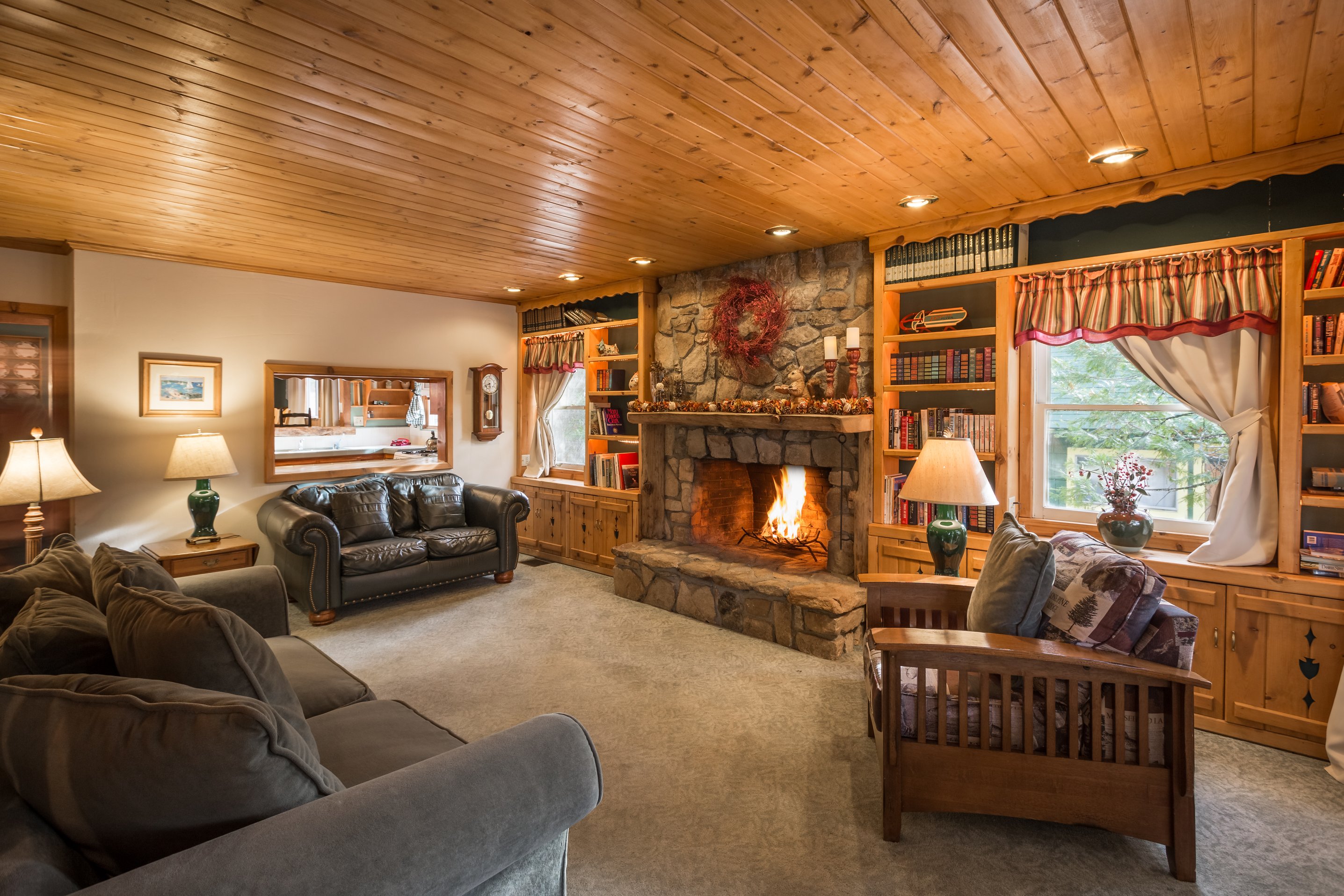 Arrowhead Pine Rose Cabins-官方