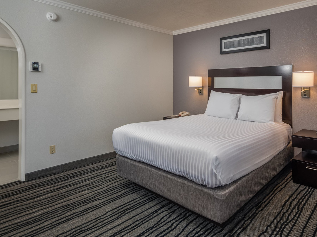 Redwood Creek Inn主图