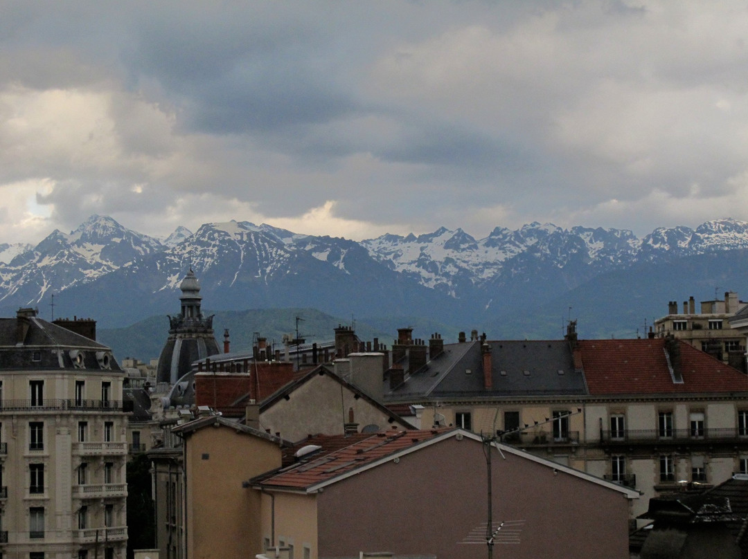 Saint-Martin-le-Vinoux酒店住宿-Hotel Gloria