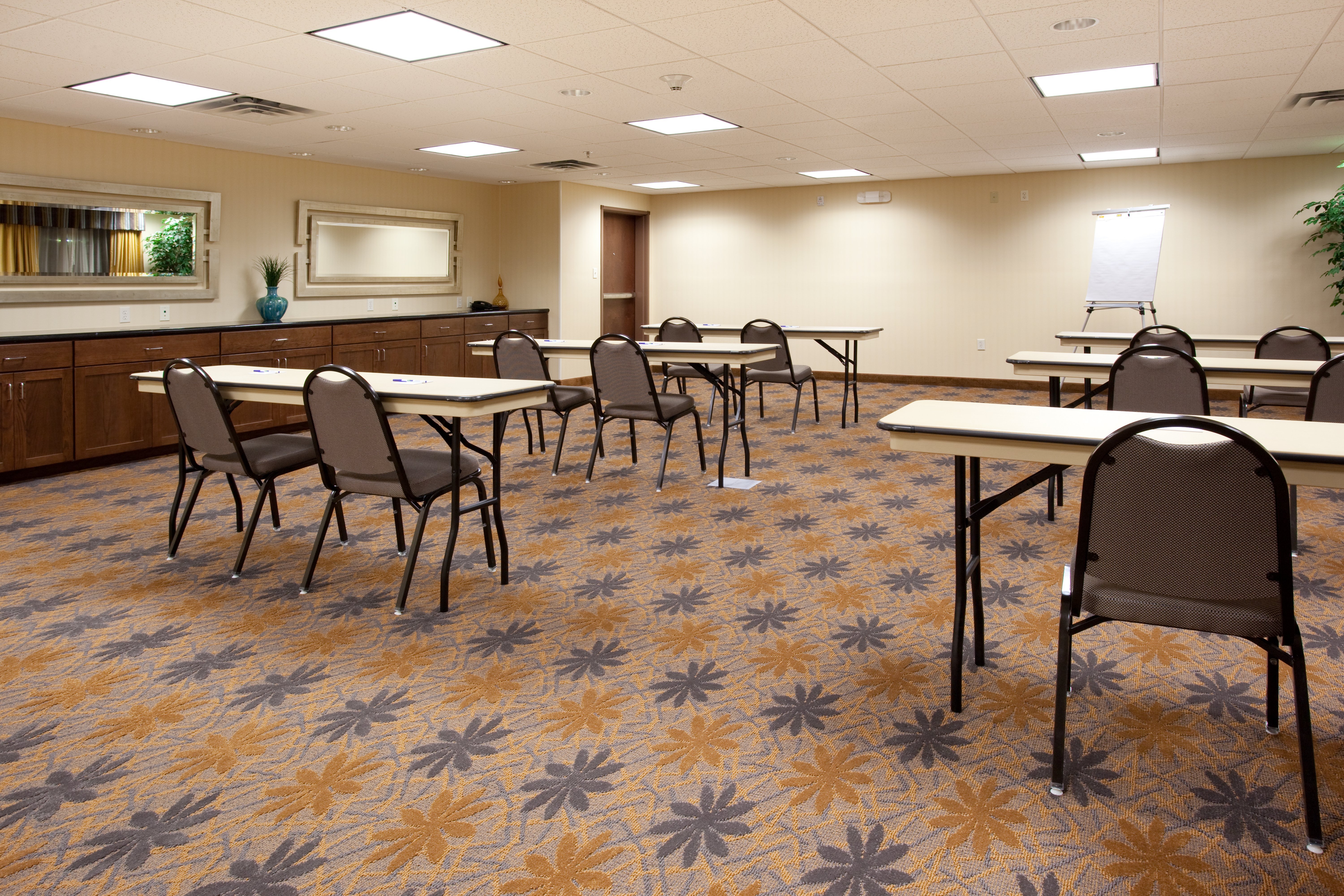 Holiday Inn Express & Suites Lamar by IHG-官方