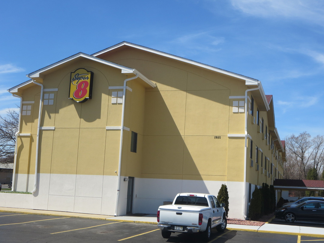 Super 8 by Wyndham Mundelein / Libertyville Area主图