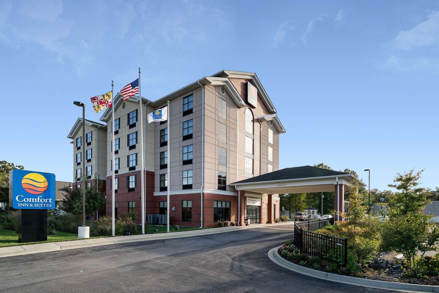 Comfort Inn & Suites-官方