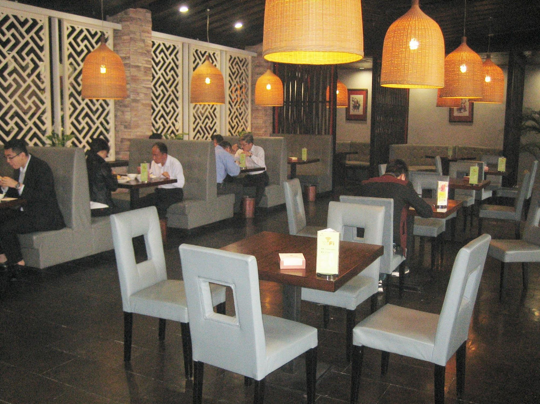 圆中方大酒店主图