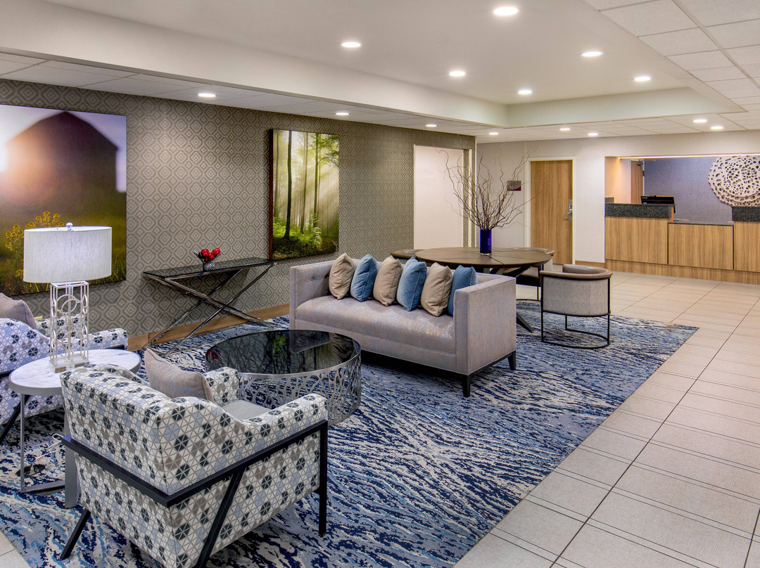 Spark By Hilton Lancaster主图