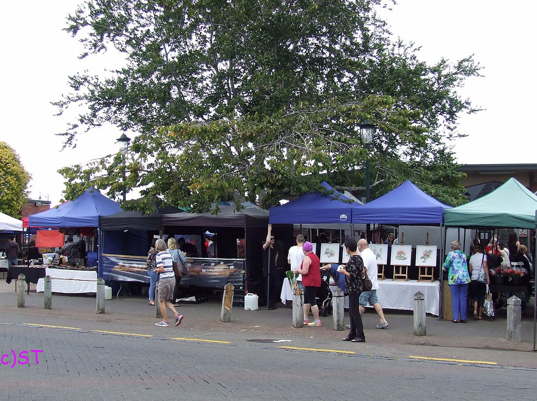 Beachlands旅游景点-Howick Village Farmers Market