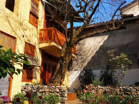 梁河县酒店住宿-云舍小院精品客栈