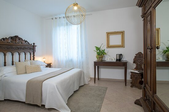 艾尔伯格艾尔城堡酒店主图