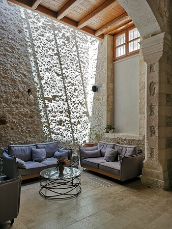 卡萨德弗里旅馆主图