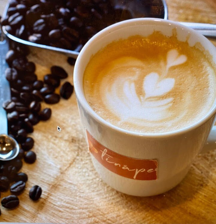 Tinapé Breads And Cakes