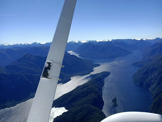 Fly Fiordland景点图片