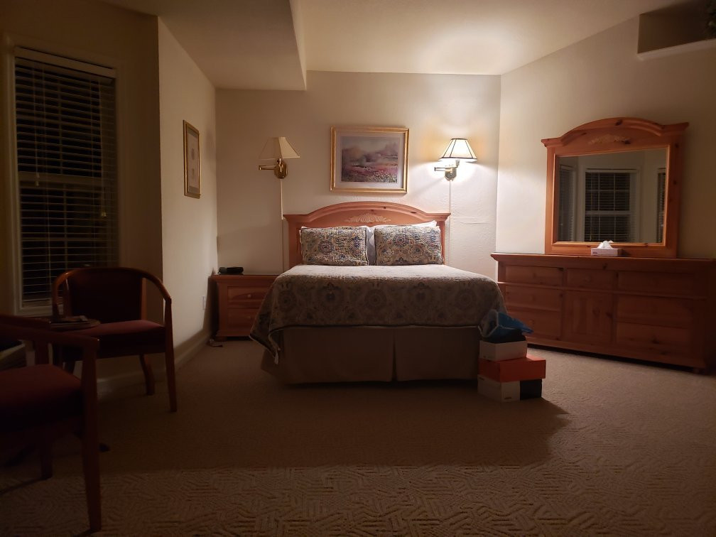 Willowbrook Inn主图