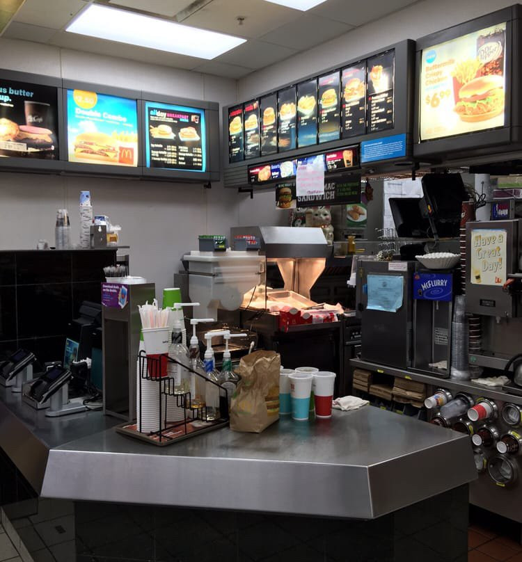 普尼尼餐馆和美食-McDonald's