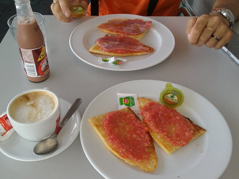 Masalfasar餐馆和美食-La niña