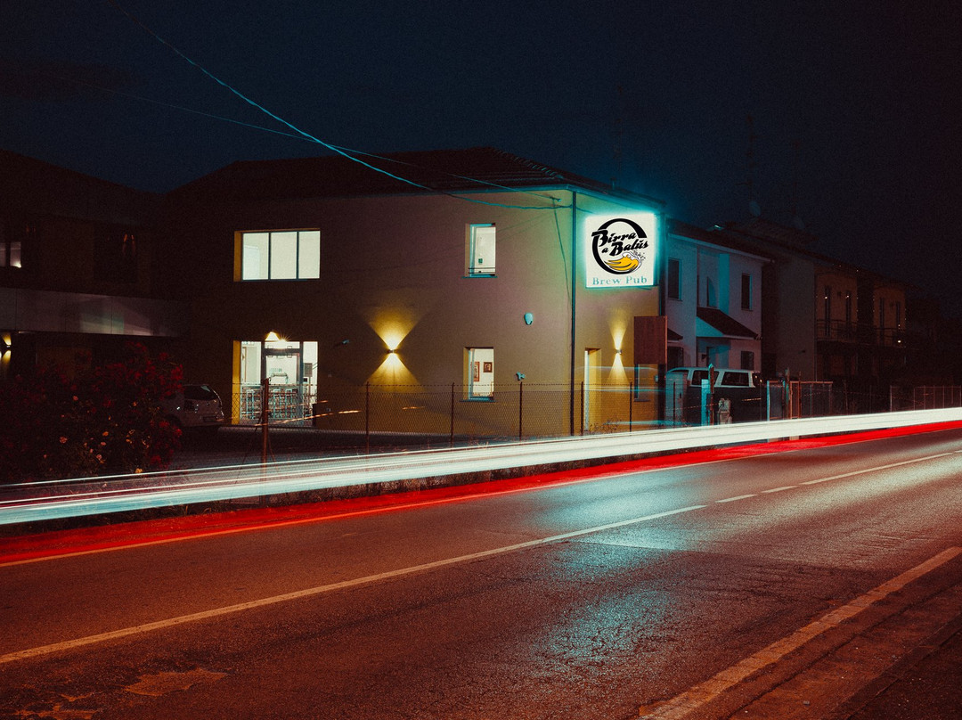 Dosso餐馆和美食-Birra A Balùs