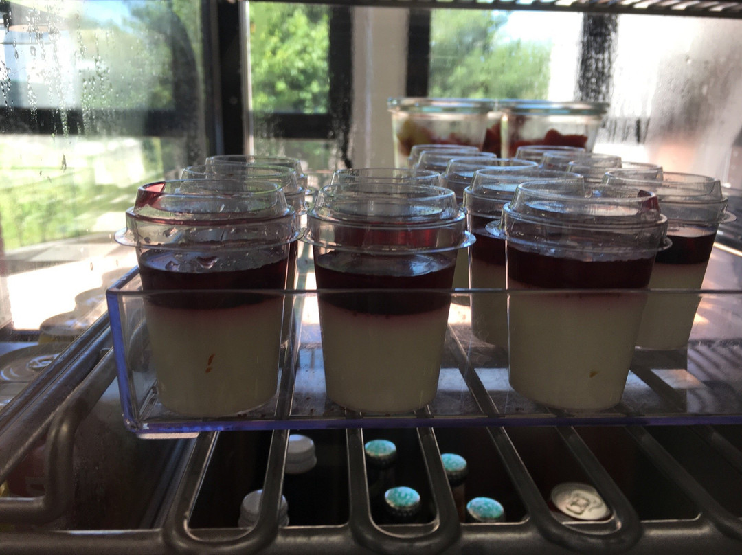 Bizzozero餐馆和美食-Mensa Fuoricontesto Officine Jarit