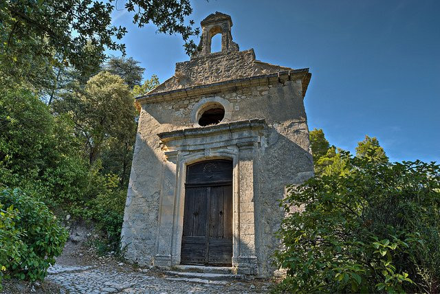普罗旺斯地区莱博旅游景点-Chapelle des Pénitents Blancs