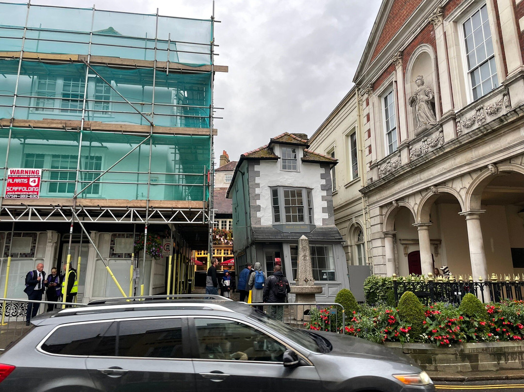 The  Crooked House of Windsor-温莎必去景点