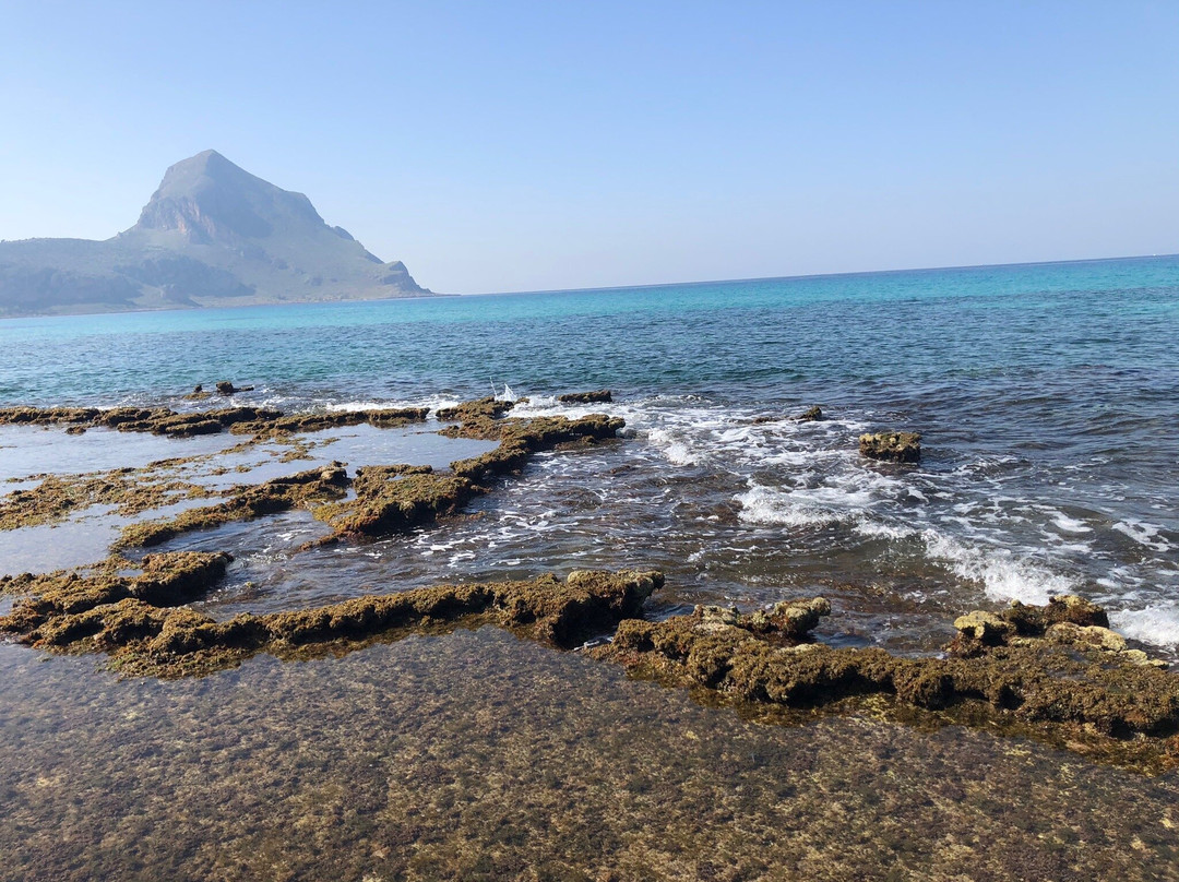 Spiaggia di Seno dell'Arena - Calazza-Castelluzzo必去景点