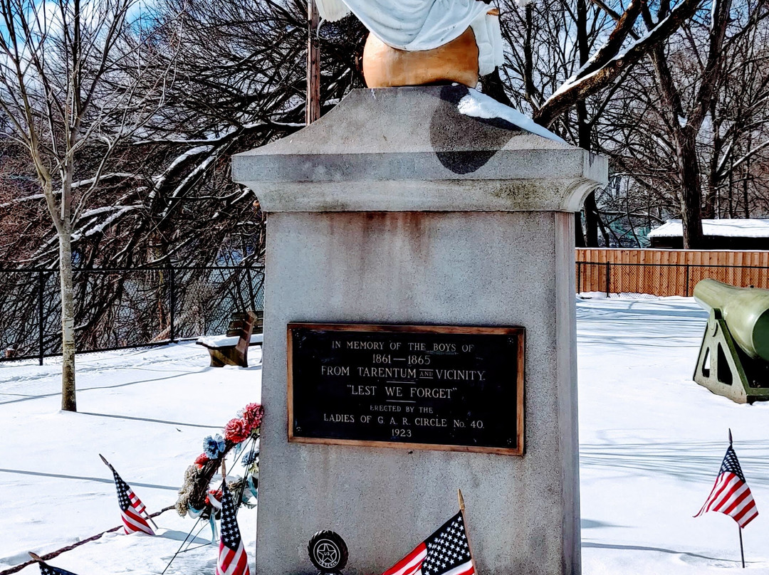 Tarentum Riverview Memorial Park景点图片