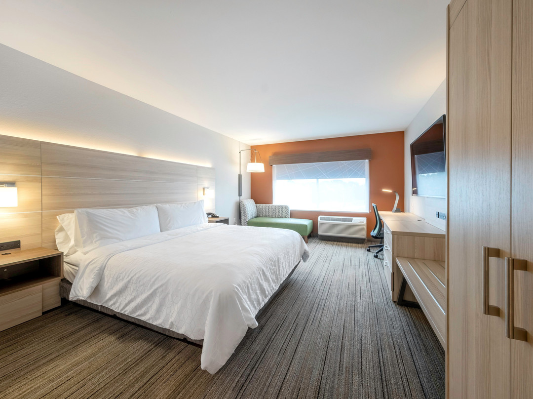 Holiday Inn Express & Suites Staunton by IHG主图