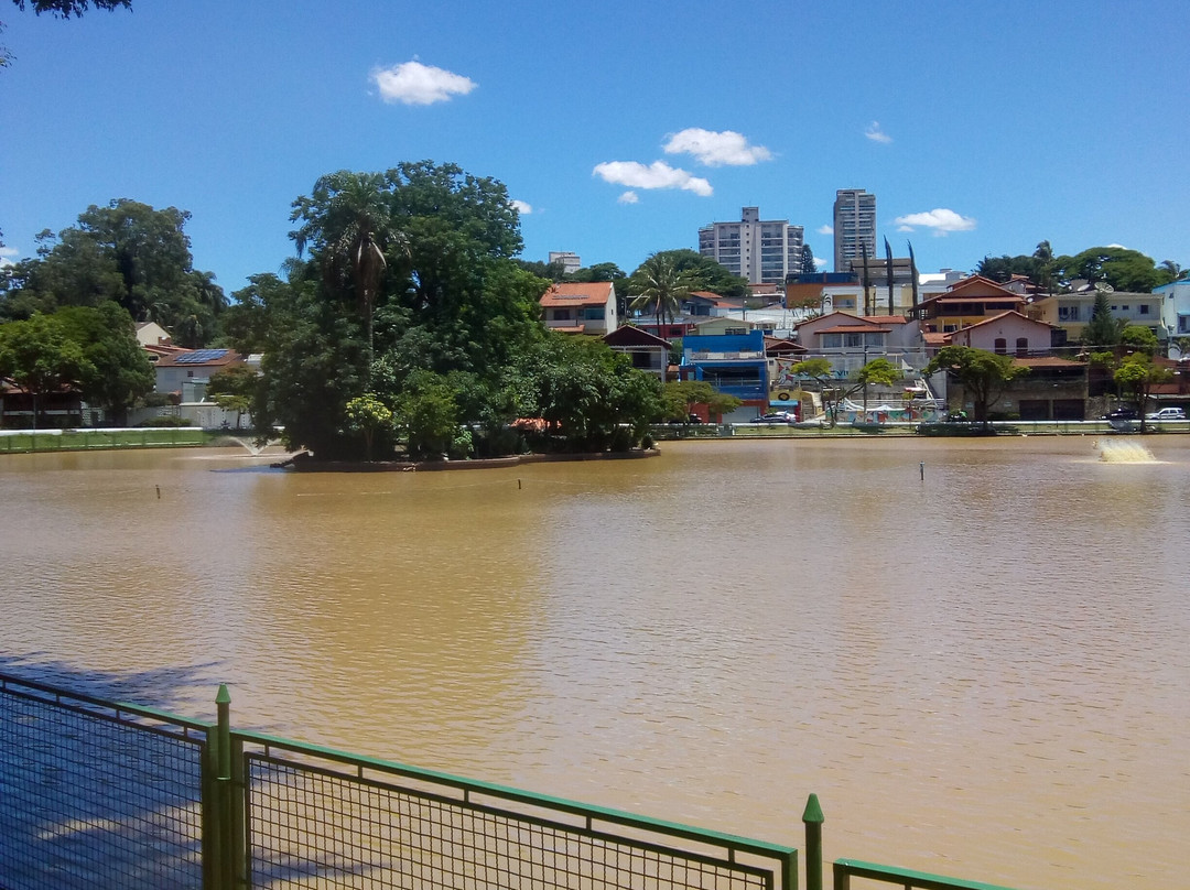 Lago dos Patos-瓜鲁柳斯必去景点