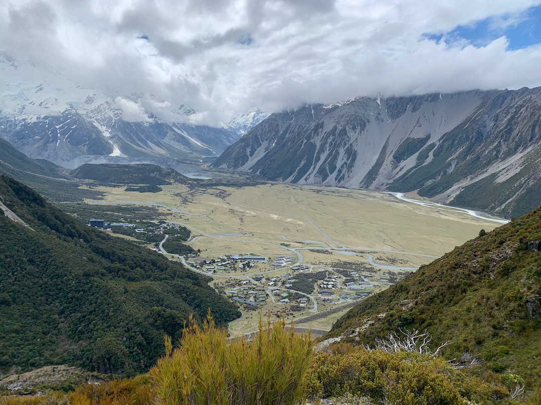 Red Tarns Track-库克山村庄必去景点