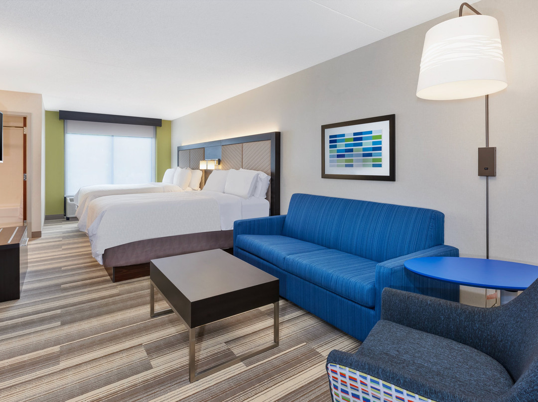 Holiday Inn Express & Suites Blacksburg - University Area By IHG主图
