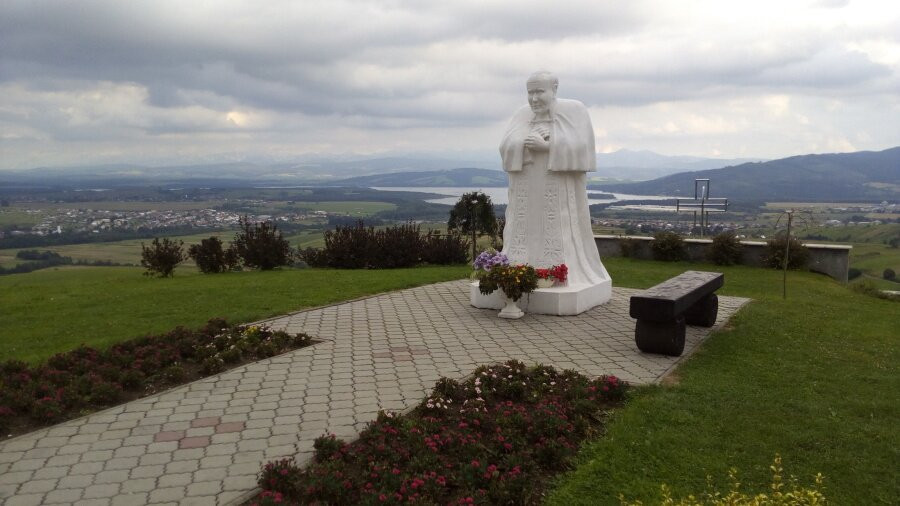 Jesus Christ Statue-Namestovo必去景点
