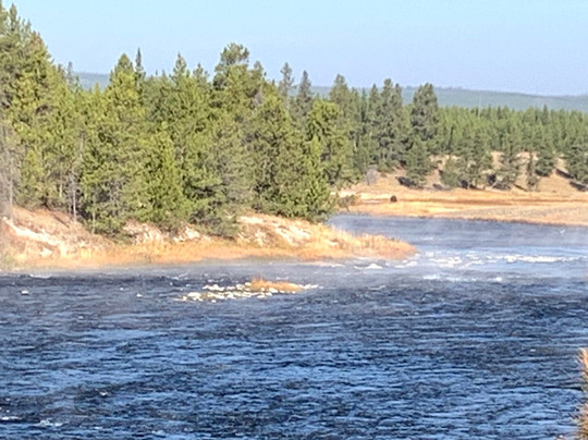 Yellowstone Tour Guides - Day Trips-西黄石镇必去景点