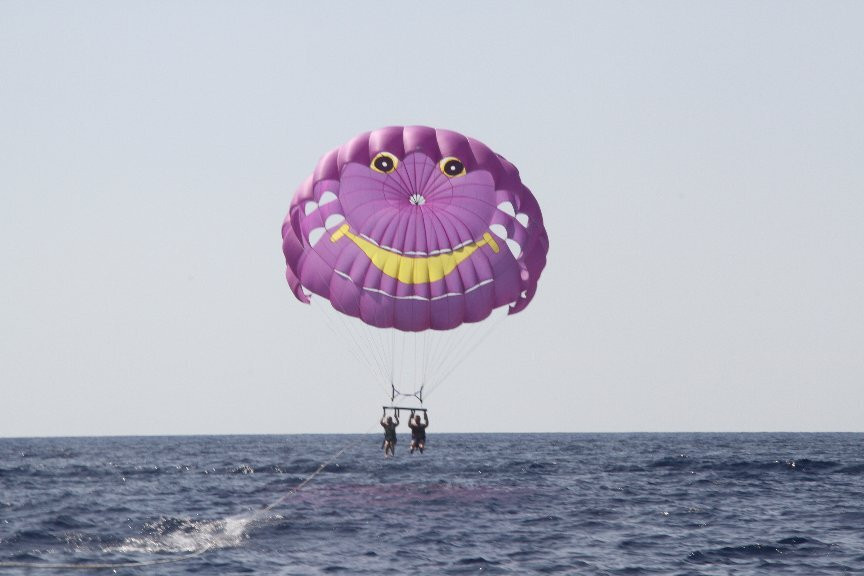 Banana Watersports-瓦西里科斯必去景点