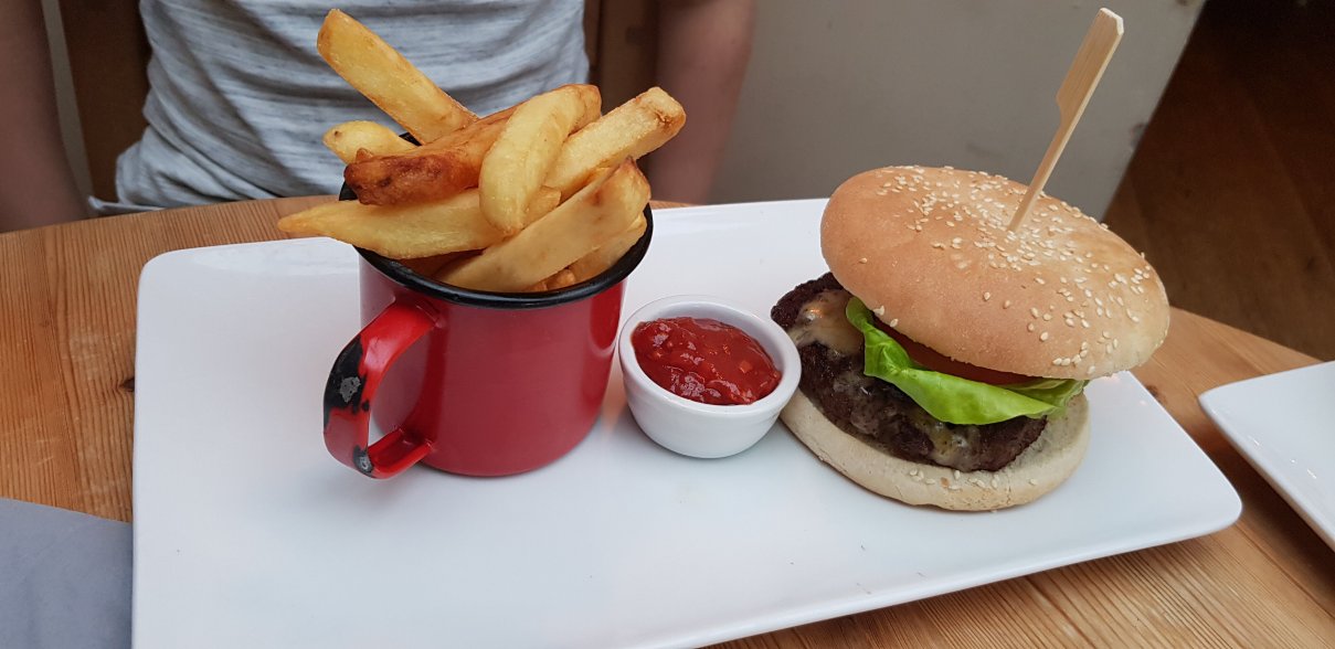 The Feathers Hotel-餐饮
