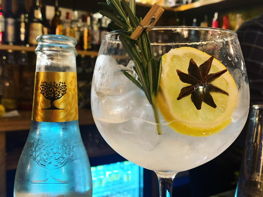 No.3 Bar Secret Garden Bar And Restaurant-Topsham必去景点