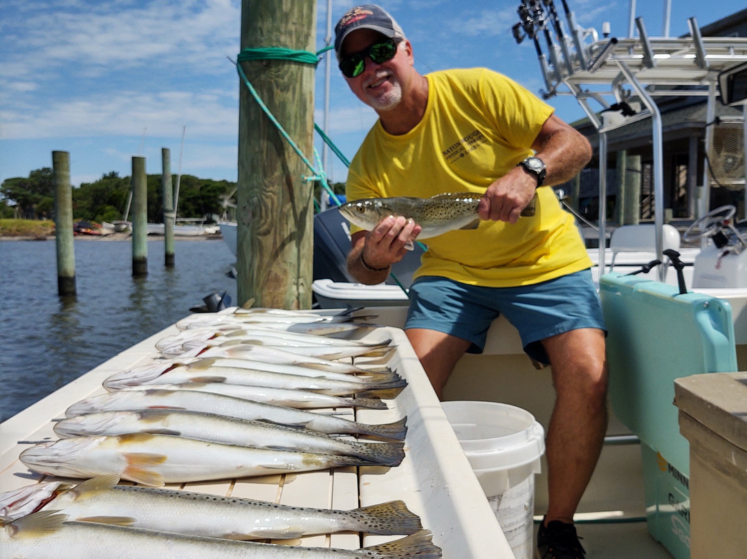 Tightlinez Charters景点图片