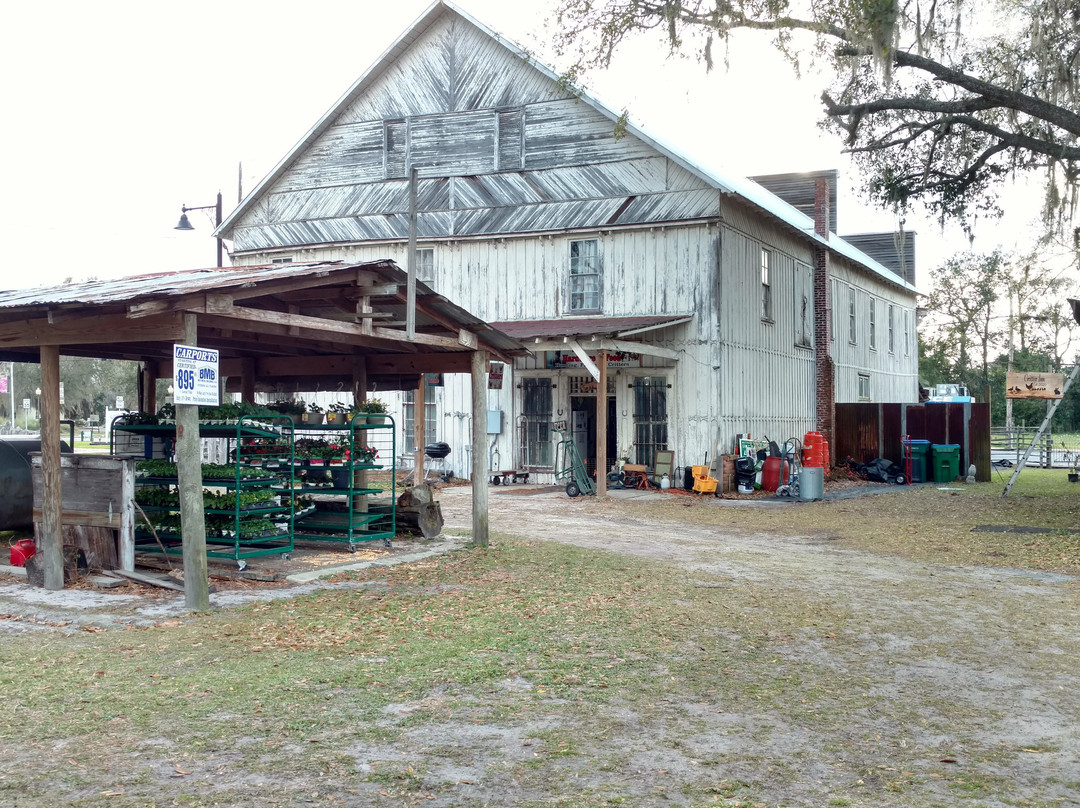 Suwannee Hardware & Feed-White Springs必去景点