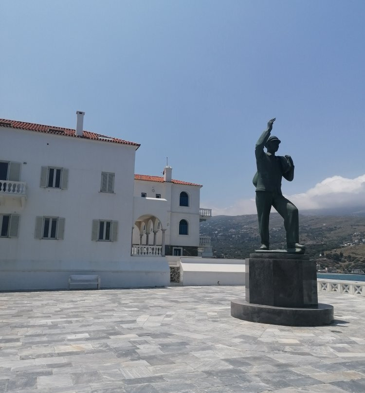 Platia Afanous Nafti-Andros Town必去景点