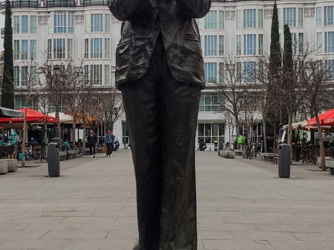 Federico García Lorca Statue-马德里必去景点