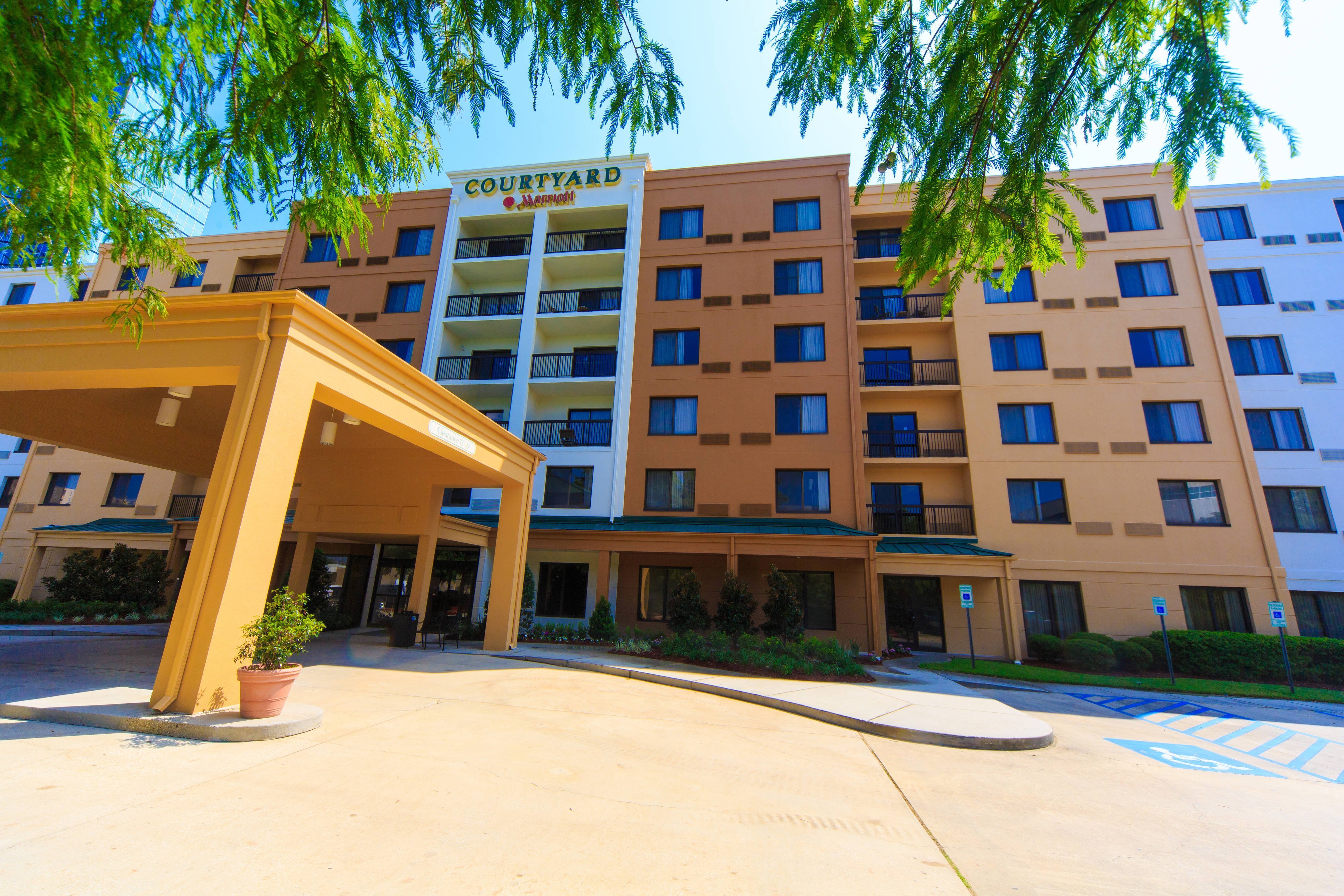 Courtyard New Orleans Metairie-官方