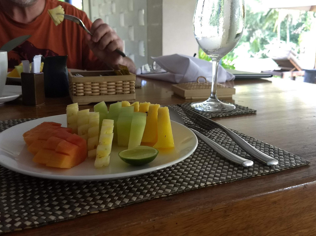 Uma Giri by GenuineHost主图